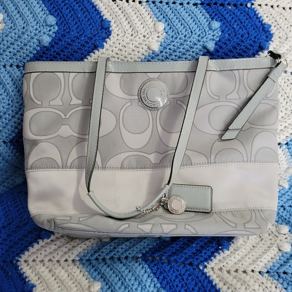 - 😀- GUC Coach Bag - Picture 14 of 16